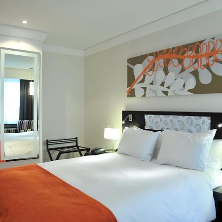 Onomo Hotel Cape Town - Inn On The Square Exterior photo