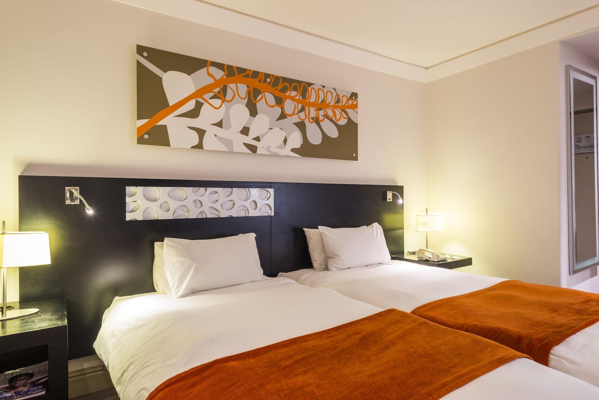 Onomo Hotel Cape Town - Inn On The Square Exterior photo