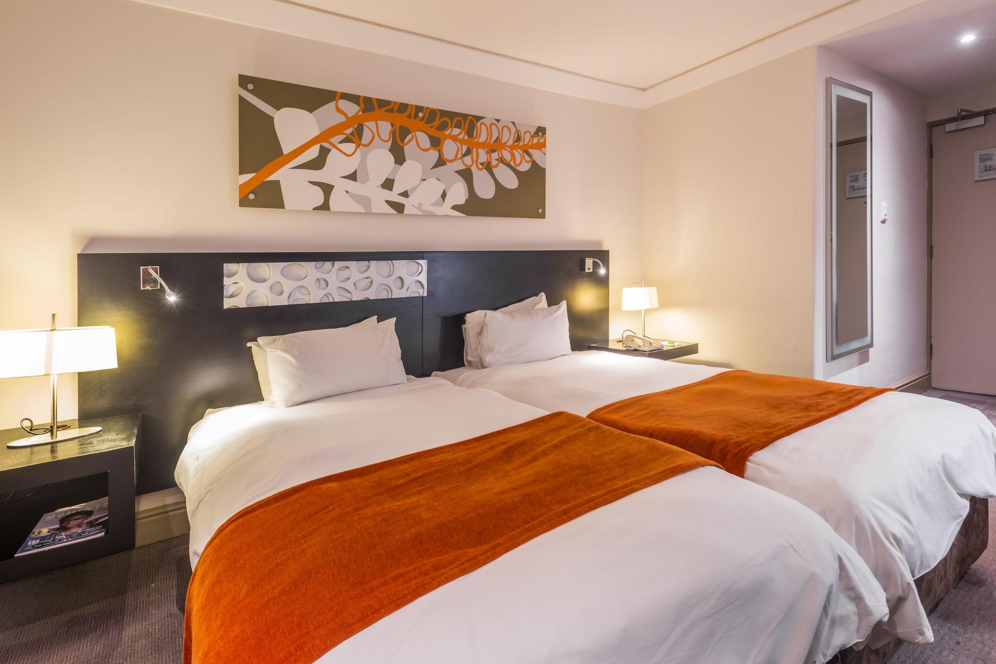 Onomo Hotel Cape Town - Inn On The Square Exterior photo